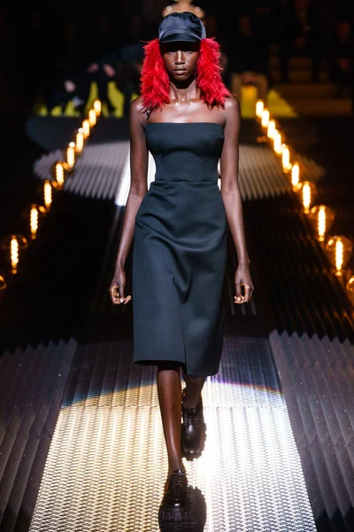 Look 5